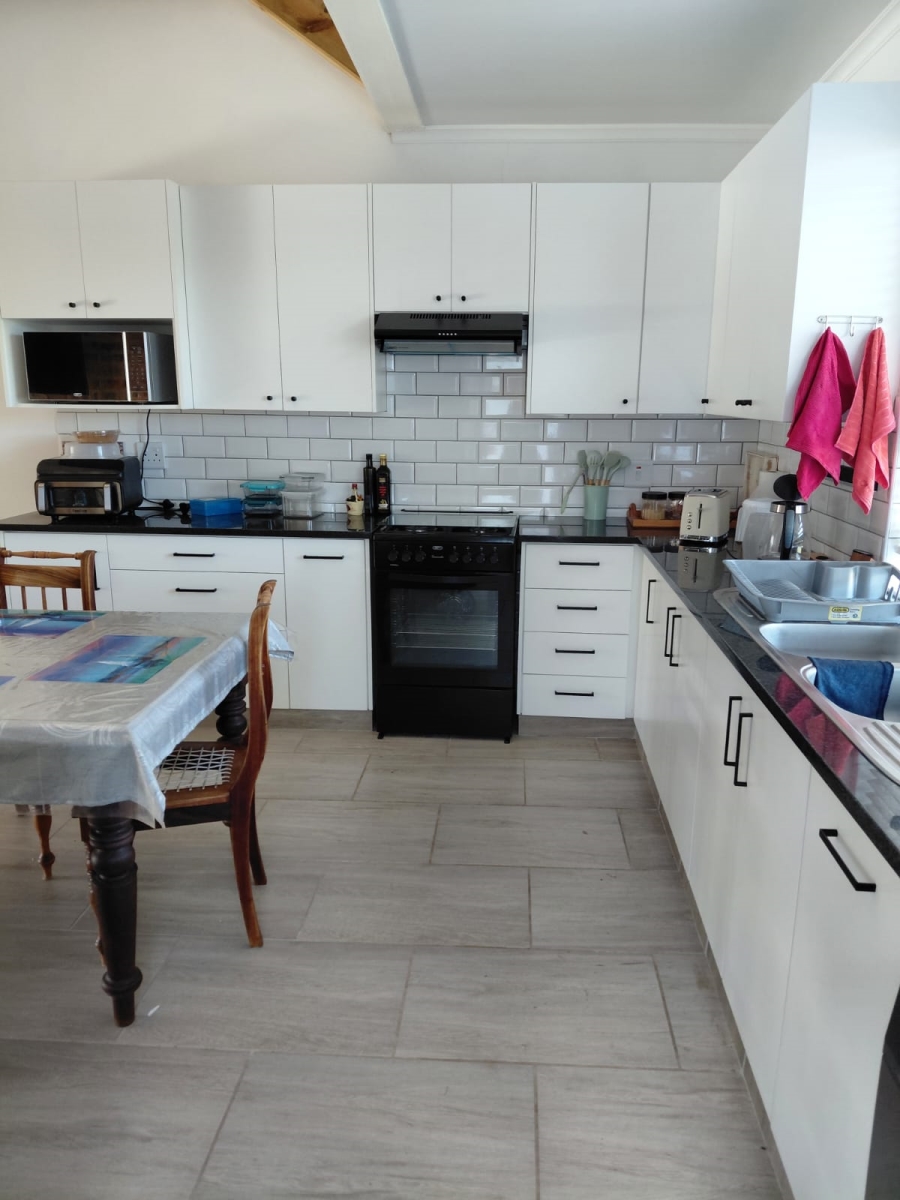 To Let 2 Bedroom Property for Rent in Stilbaai Wes Western Cape